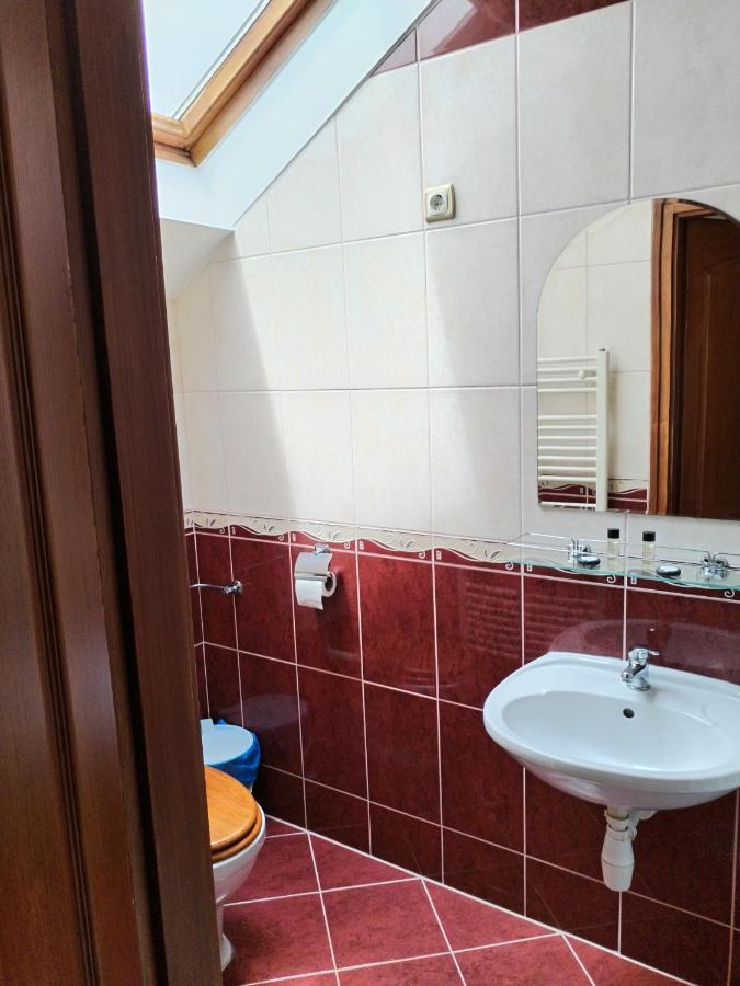 Rozsakert Apartmanhaz Hotel Hajdúszoboszló Buitenkant foto