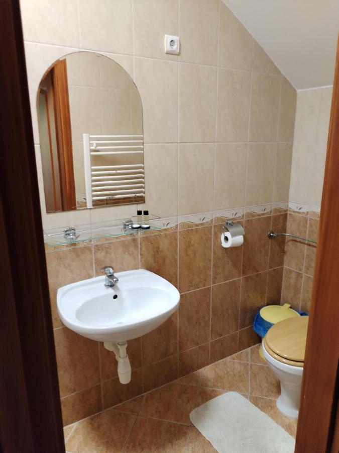 Rozsakert Apartmanhaz Hotel Hajdúszoboszló Buitenkant foto