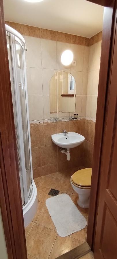 Rozsakert Apartmanhaz Hotel Hajdúszoboszló Buitenkant foto