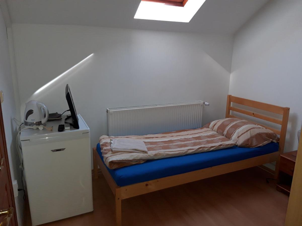 Rozsakert Apartmanhaz Hotel Hajdúszoboszló Buitenkant foto